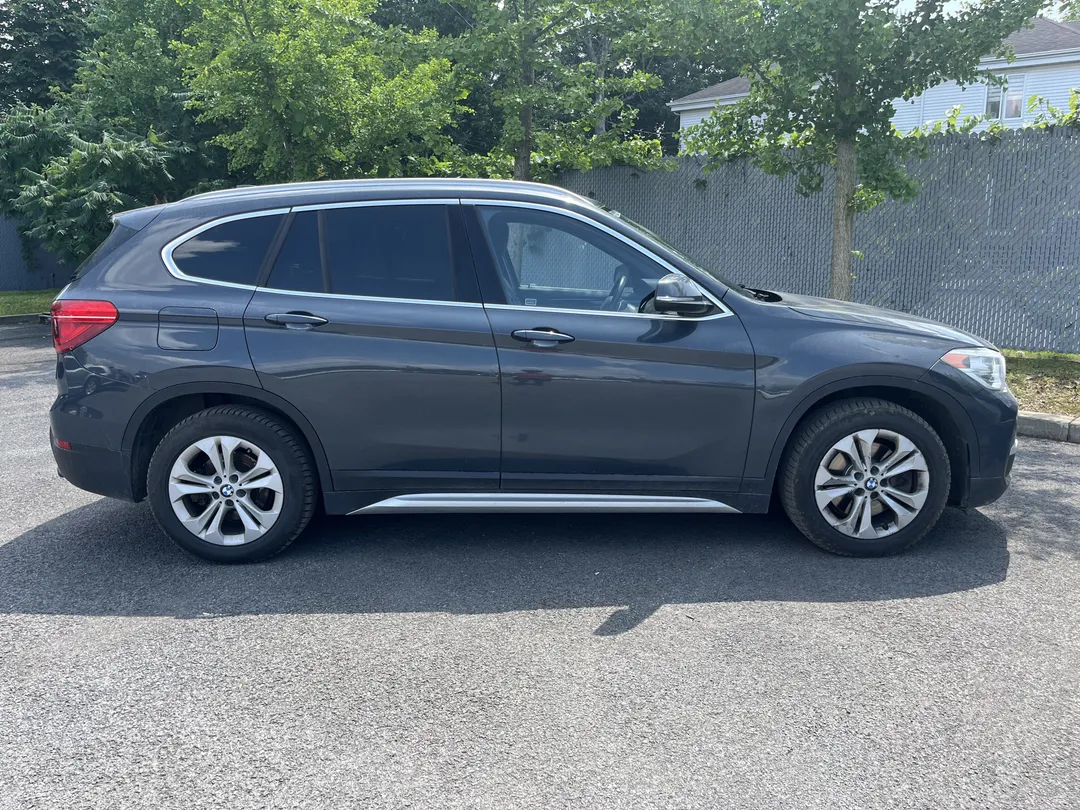 2018 BMW X1 — photo 4