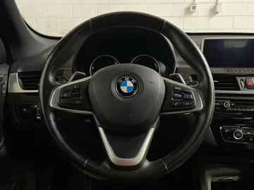 2018 BMW X1 - image 17