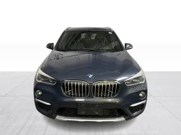 2018 BMW X1 - image 2