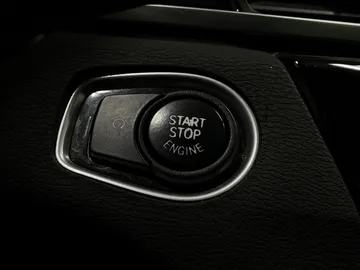 2019 BMW X1 - image 20