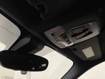 2019 BMW X1 - image 17