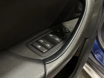 2019 BMW X1 - image 23