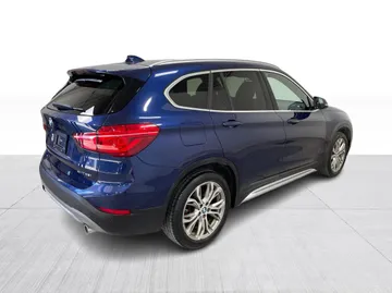 2019 BMW X1 - image 15