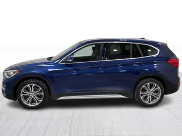2019 BMW X1 - image 11