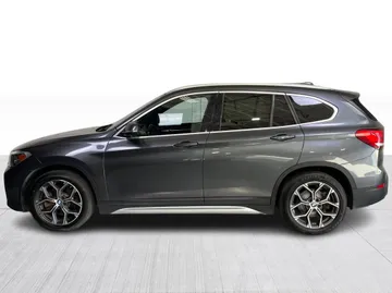 2020 BMW X1 - image 10