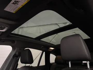 2020 BMW X1 - image 6