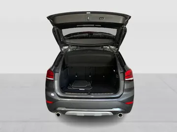 2020 BMW X1 - image 13