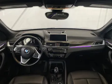 2020 BMW X1 - image 4
