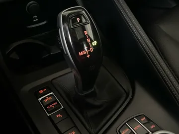 2020 BMW X1 - image 29