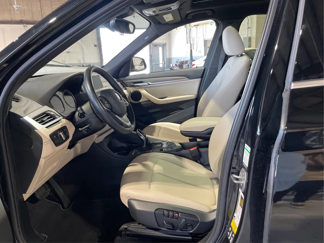 2022 BMW X1 — photo 3