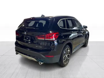 2022 BMW X1 - image 14