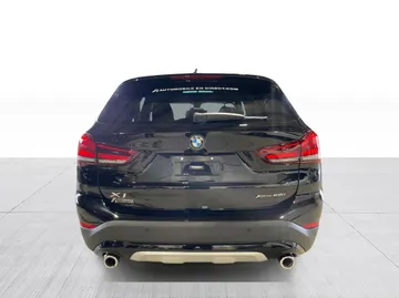 2022 BMW X1 - image 12