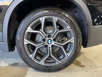 2022 BMW X1 - image 6