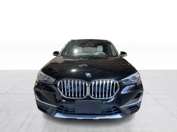 2022 BMW X1 - image 8