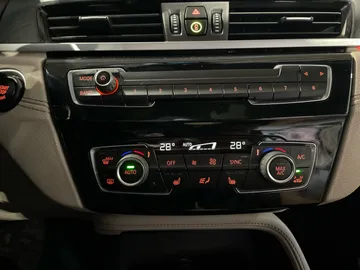 2022 BMW X1 - image 23