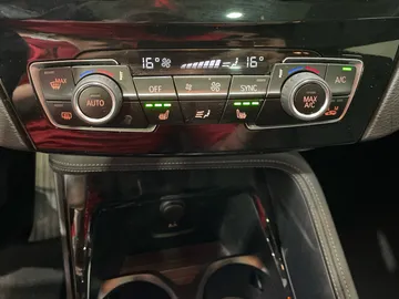 2020 BMW X1 - image 20