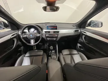 2020 BMW X1 - image 4