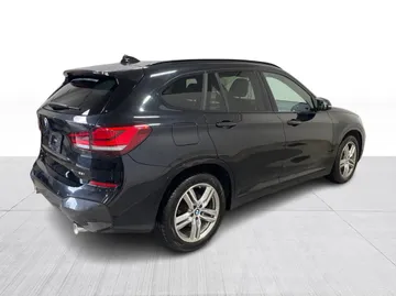 2020 BMW X1 - image 14