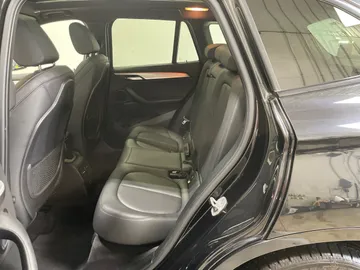 2020 BMW X1 - image 15