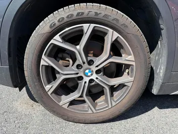 2021 BMW X1 - image 7