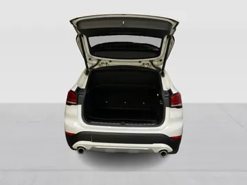 2022 BMW X1 - image 12