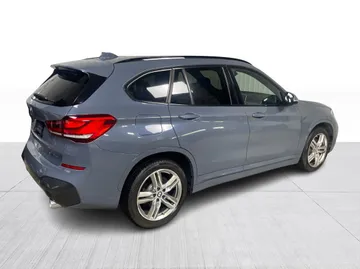 2020 BMW X1 - image 15