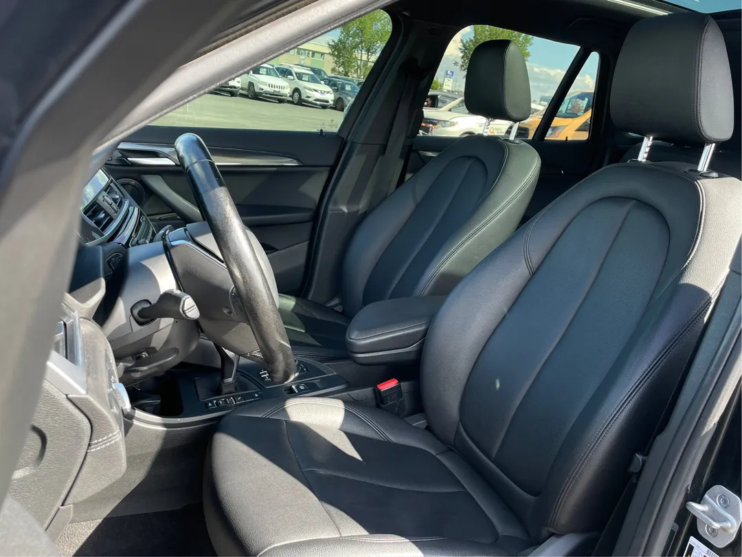 2021 BMW X1 — photo 3