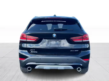 2021 BMW X1 - image 13