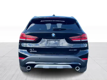 2021 BMW X1 - image 13
