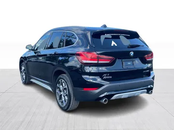 2021 BMW X1 - image 12