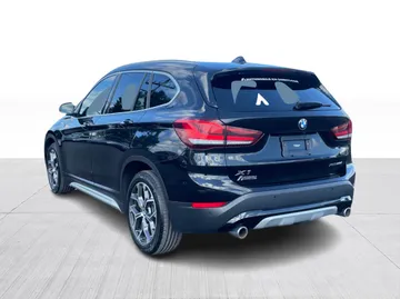 2021 BMW X1 - image 12