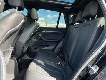 2021 BMW X1 - image 16