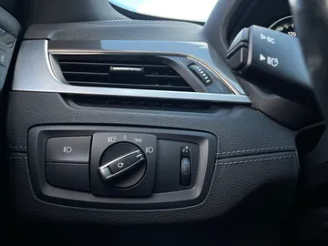 2021 BMW X1 - image 28