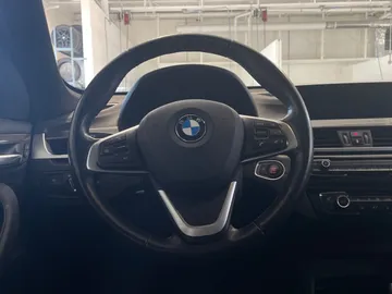 2022 BMW X1 - image 19