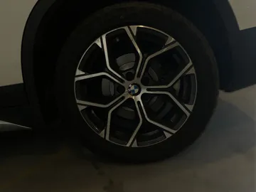 2022 BMW X1 - image 7