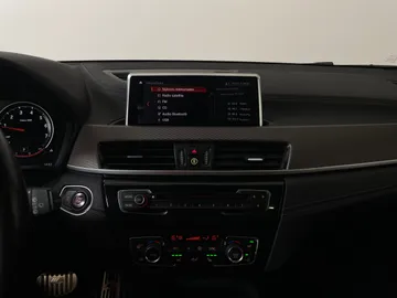 2020 BMW X2 - image 27