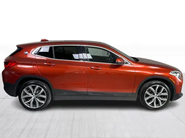 2018 BMW X2 - image 2
