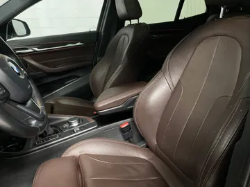 2019 BMW X2 - image 3