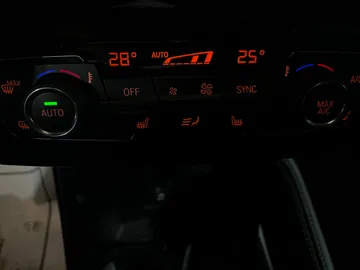 2019 BMW X2 - image 19