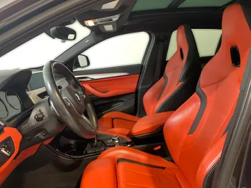 2020 BMW X2 - image 10