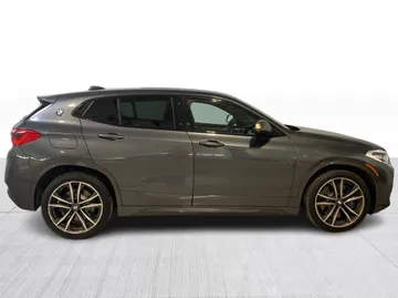 2020 BMW X2 - image 9