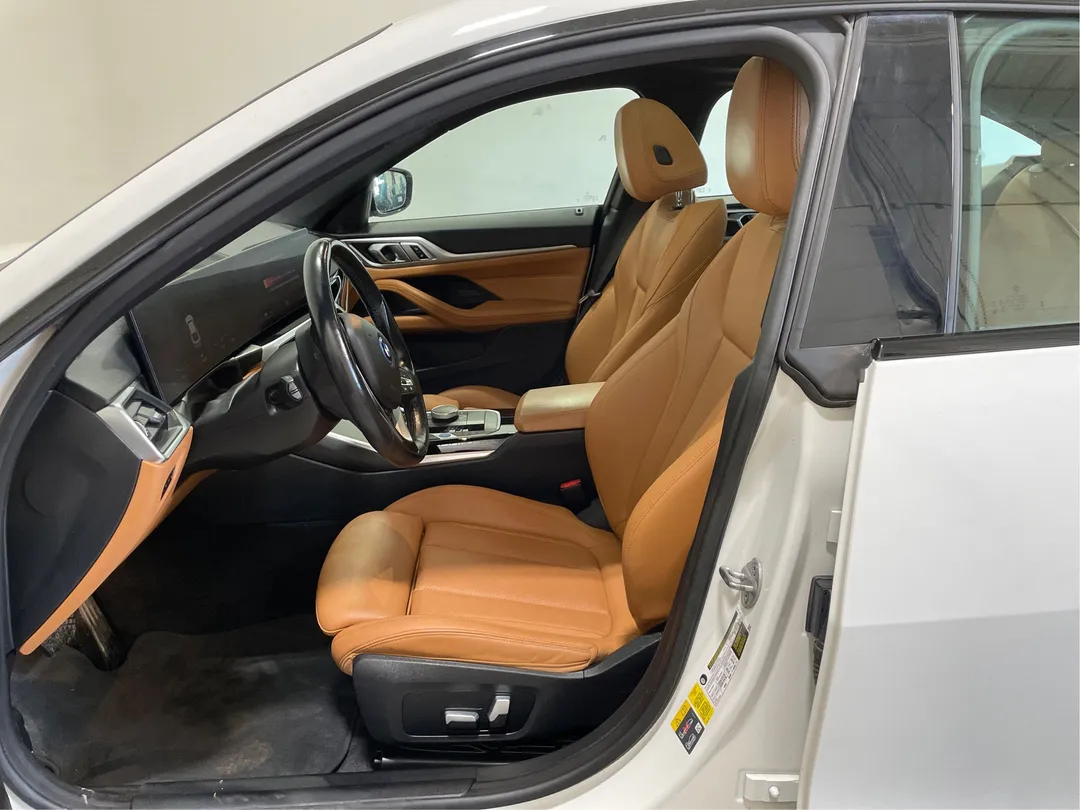 2023 BMW I4 — photo 3