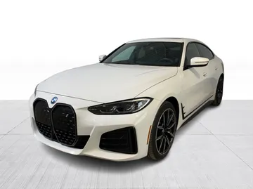 2022 BMW I4 - image 10