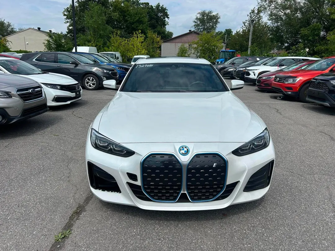 2023 BMW I4 — photo 2