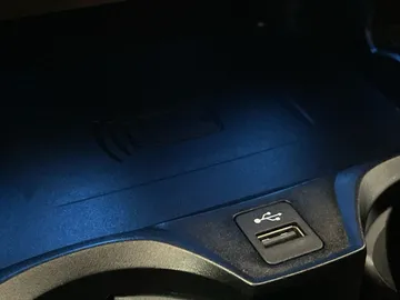 2023 BMW I4 - image 23