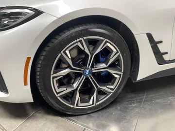 2023 BMW I4 - image 9