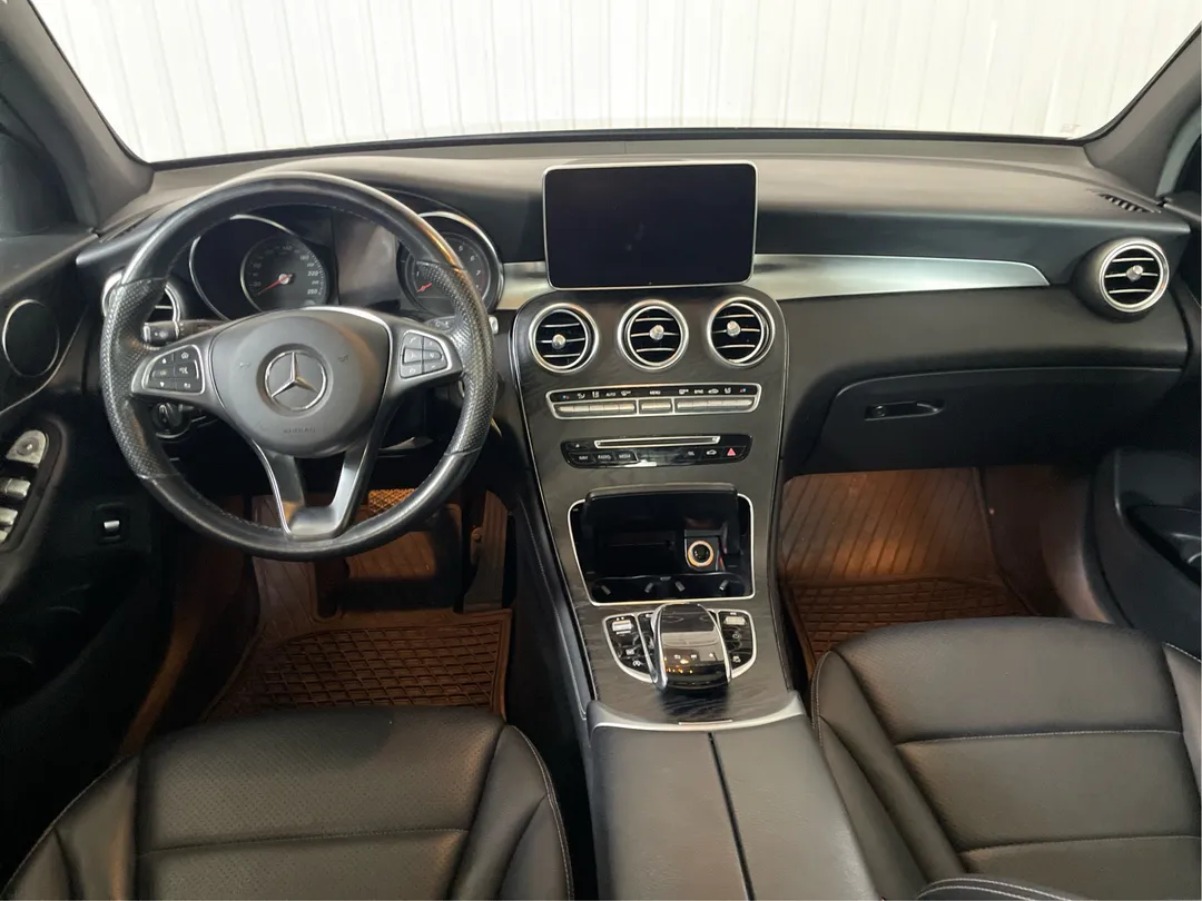 2019 Mercedes-Benz GLC — photo 4