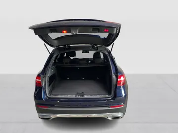 2019 Mercedes-Benz GLC - image 13