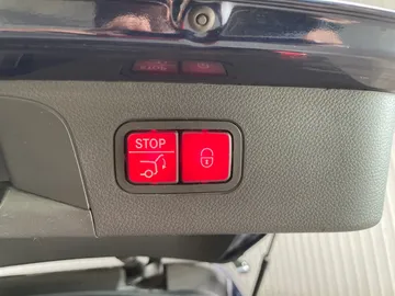 2019 Mercedes-Benz GLC - image 23