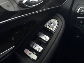 2018 Mercedes-Benz GLC - image 26